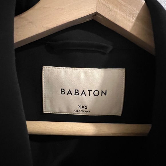 Babaton wrap front jacket with gather sleeve - size XXS in black - Picture 2 of 4